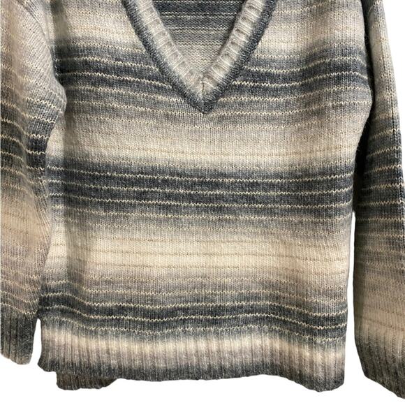 Z SUPPLY Dusty Indigo Striped Autumn V Neck Sweater Sz M - Picture 4 of 13